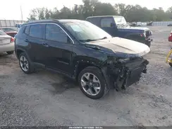 3C4NJDCB2JT332615 2018 JEEP COMPASS