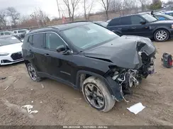 3C4NJDCB2JT340813 2018 JEEP COMPASS