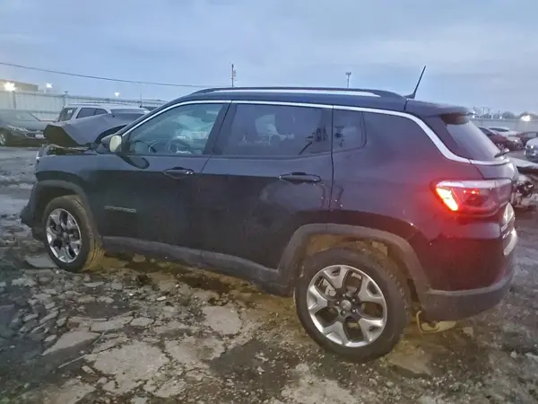 3C4NJDCB2JT341444 2018 JEEP COMPASS - Image 2