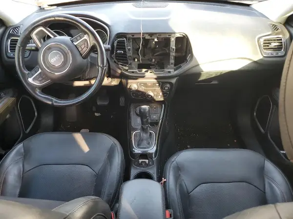 3C4NJDCB2JT360222 2018 JEEP COMPASS - Image 8