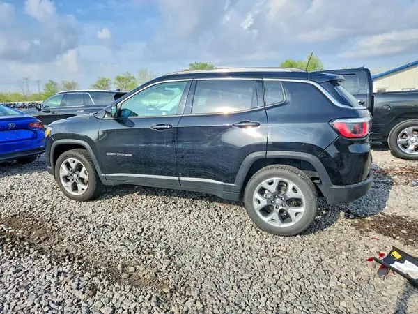 3C4NJDCB2JT374914 2018 JEEP COMPASS - Image 2