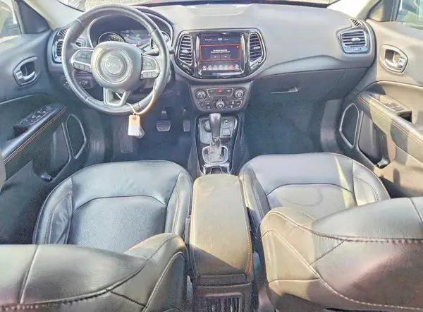 3C4NJDCB2JT374914 2018 JEEP COMPASS - Image 8
