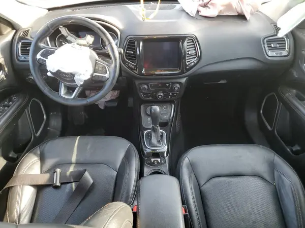 3C4NJDCB2JT396847 2018 JEEP COMPASS - Image 8