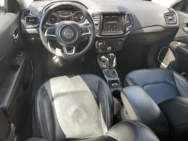 3C4NJDCB2JT398582 2018 JEEP COMPASS - Image 8