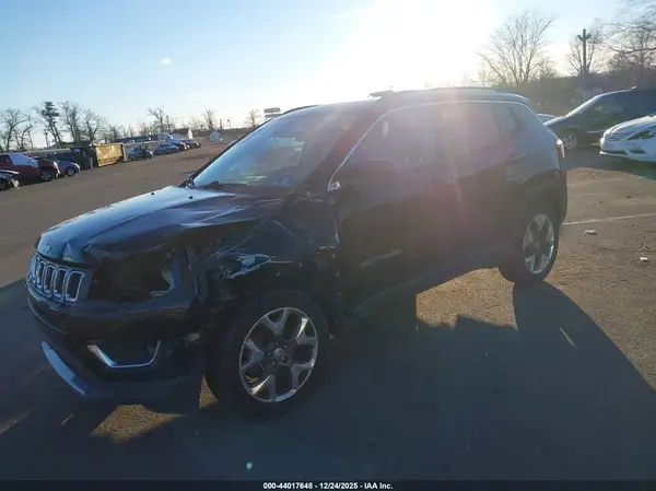 3C4NJDCB2JT423691 2018 JEEP COMPASS - Image 2