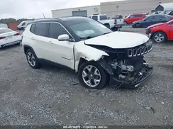 3C4NJDCB2JT431676 2018 JEEP COMPASS