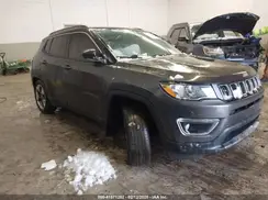 3C4NJDCB2JT432827 2018 JEEP COMPASS
