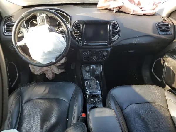 3C4NJDCB2JT435100 2018 JEEP COMPASS - Image 8