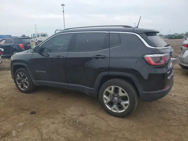 3C4NJDCB2JT435310 2018 JEEP COMPASS - Image 2
