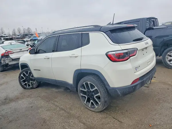 3C4NJDCB2JT485558 2018 JEEP COMPASS - Image 2