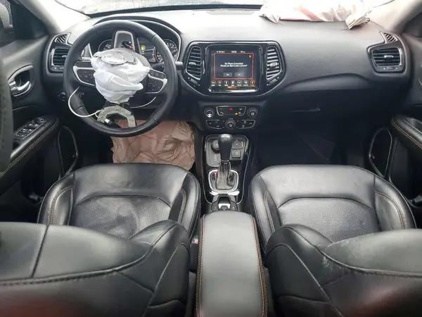 3C4NJDCB2JT485558 2018 JEEP COMPASS - Image 8