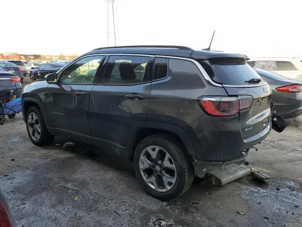 3C4NJDCB2JT501595 2018 JEEP COMPASS - Image 2