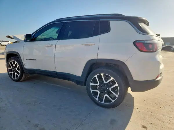 3C4NJDCB2KT599335 2019 JEEP COMPASS - Image 2
