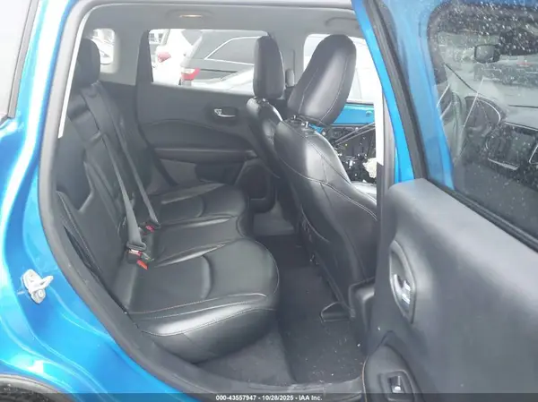 3C4NJDCB2KT639283 2019 JEEP COMPASS - Image 8