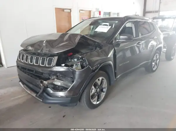 3C4NJDCB2KT648548 2019 JEEP COMPASS - Image 2