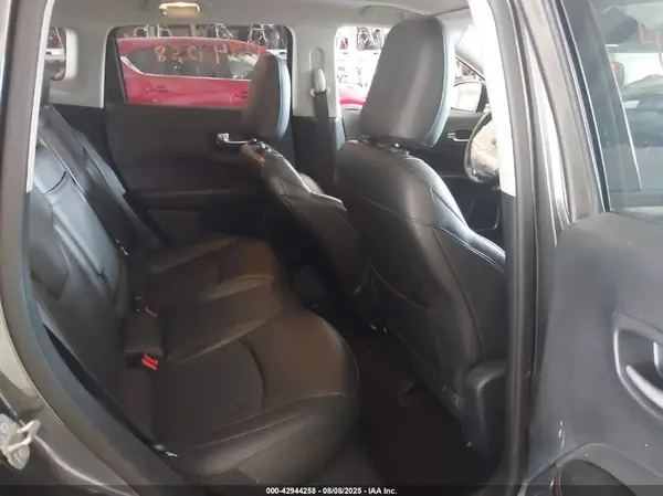 3C4NJDCB2KT648548 2019 JEEP COMPASS - Image 8