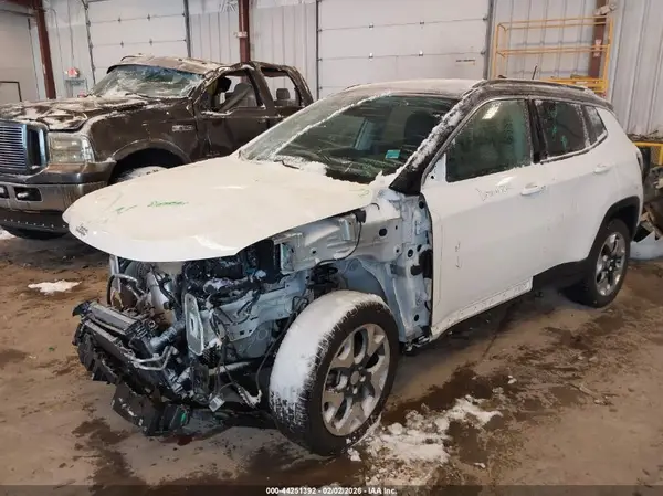 3C4NJDCB2KT657007 2019 JEEP COMPASS - Image 2