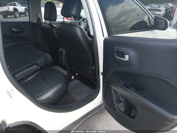 3C4NJDCB2KT669383 2019 JEEP COMPASS - Image 8