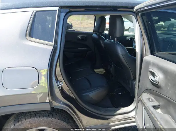 3C4NJDCB2KT669531 2019 JEEP COMPASS - Image 8