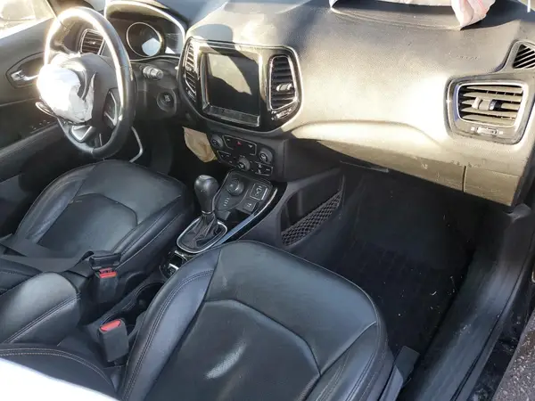 3C4NJDCB2KT697880 2019 JEEP COMPASS - Image 8