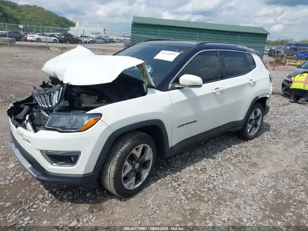 3C4NJDCB2KT704231 2019 JEEP COMPASS - Image 2