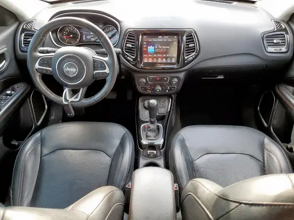 3C4NJDCB2KT709879 2019 JEEP COMPASS - Image 8