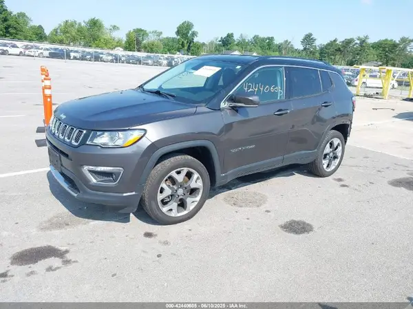 3C4NJDCB2KT734474 2019 JEEP COMPASS - Image 2