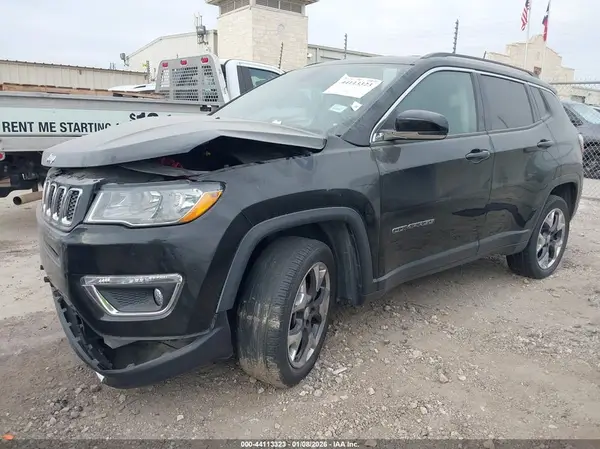 3C4NJDCB2KT766857 2019 JEEP COMPASS - Image 2