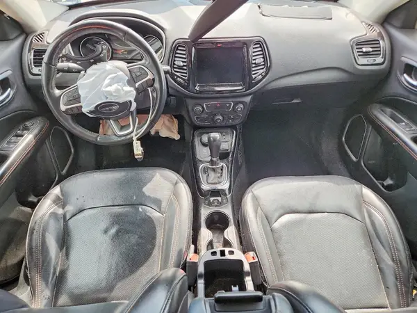 3C4NJDCB2KT800876 2019 JEEP COMPASS - Image 8