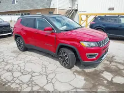3C4NJDCB2KT813630 2019 JEEP COMPASS