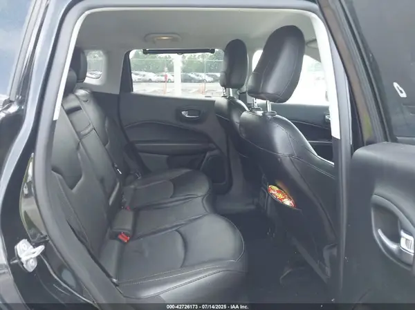 3C4NJDCB2KT827060 2019 JEEP COMPASS - Image 8