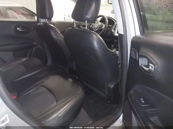 3C4NJDCB2KT827477 2019 JEEP COMPASS - Image 8