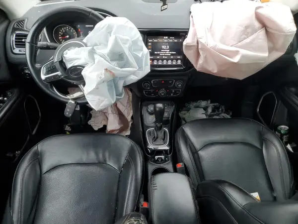 3C4NJDCB2KT843212 2019 JEEP COMPASS - Image 8