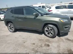 3C4NJDCB2KT843369 2019 JEEP COMPASS