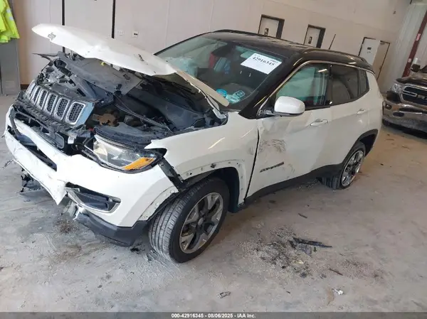 3C4NJDCB2LT101295 2020 JEEP COMPASS - Image 2