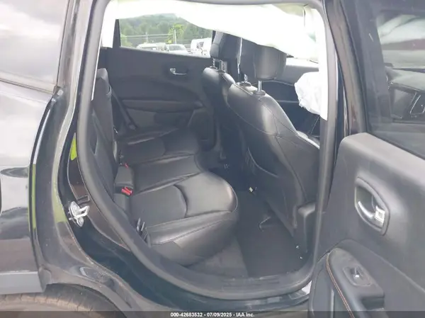 3C4NJDCB2LT120218 2020 JEEP COMPASS - Image 8