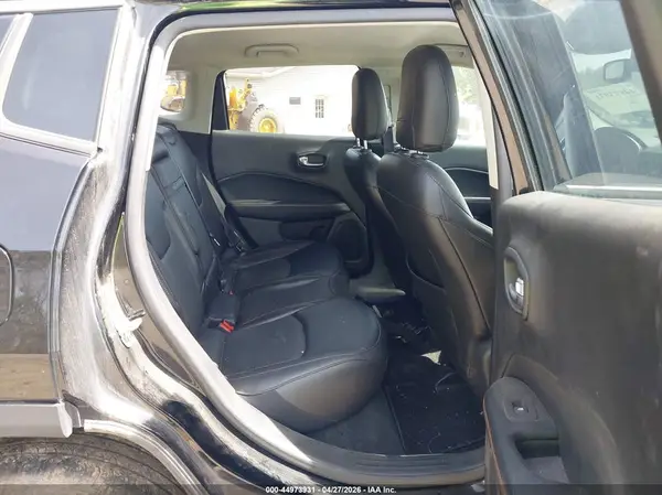 3C4NJDCB2LT132076 2020 JEEP COMPASS - Image 8