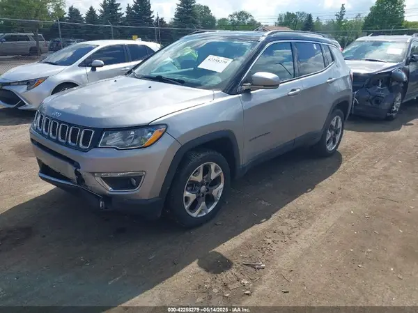 3C4NJDCB2LT132739 2020 JEEP COMPASS - Image 2