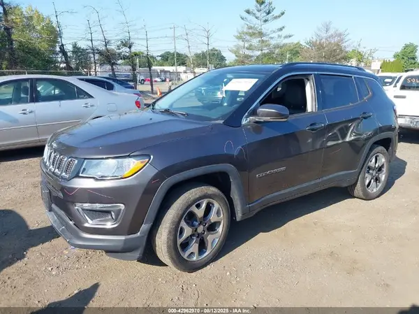 3C4NJDCB2LT138007 2020 JEEP COMPASS - Image 2