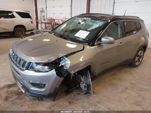 3C4NJDCB2LT204345 2020 JEEP COMPASS - Image 2