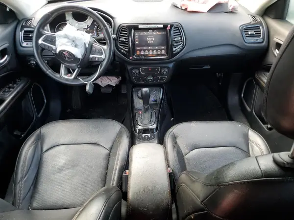 3C4NJDCB2LT235515 2020 JEEP COMPASS - Image 8