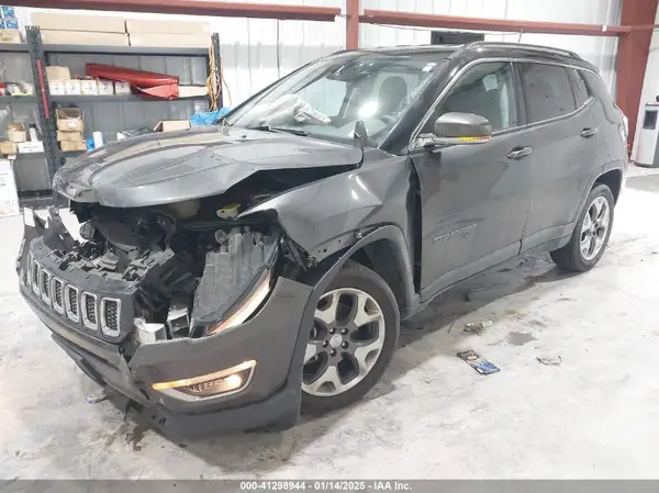 3C4NJDCB2LT239225 2020 JEEP COMPASS - Image 2