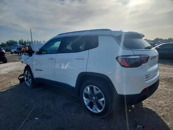 3C4NJDCB2MT527473 2021 JEEP COMPASS - Image 2