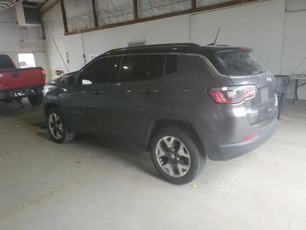 3C4NJDCB2MT536903 2021 JEEP COMPASS - Image 2