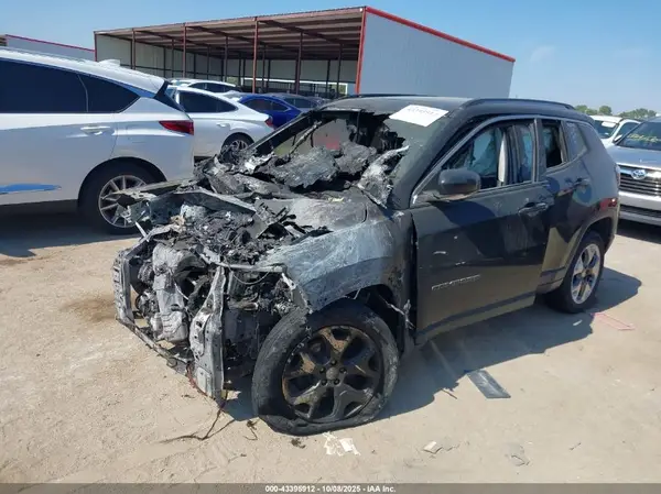 3C4NJDCB2MT603791 2021 JEEP COMPASS - Image 2