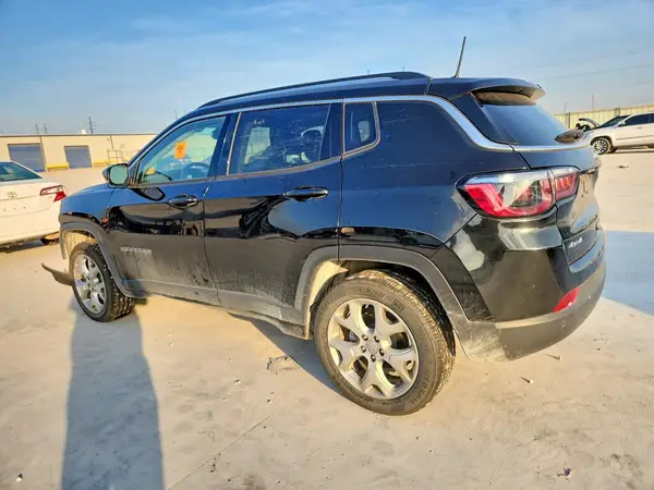 3C4NJDCB2NT132520 2022 JEEP COMPASS - Image 2