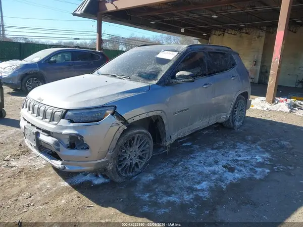 3C4NJDCB2NT140486 2022 JEEP COMPASS - Image 2