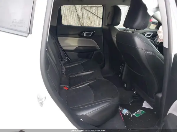 3C4NJDCB2NT151553 2022 JEEP COMPASS - Image 8
