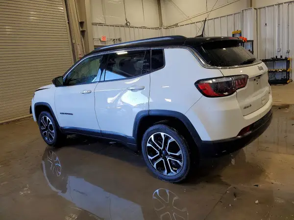3C4NJDCB2NT159846 2022 JEEP COMPASS - Image 2