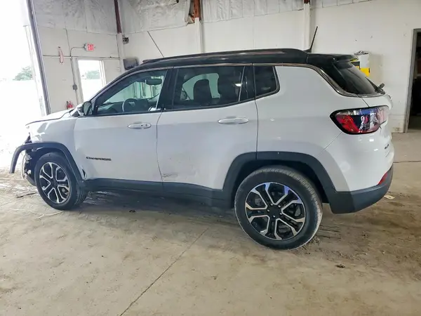 3C4NJDCB2NT181507 2022 JEEP COMPASS - Image 2